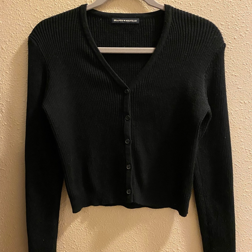 Brandy Melville Shanon Sweater ✨